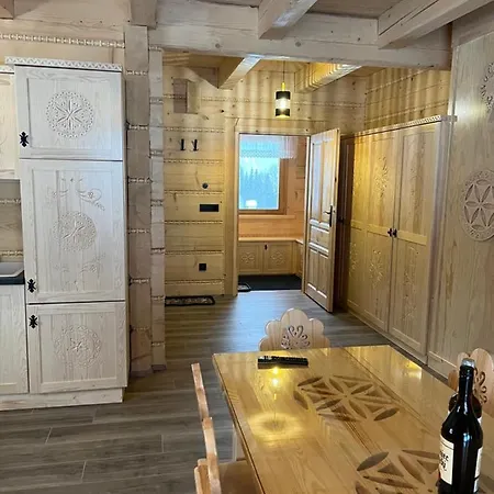 Jelen Niedzwiedz Apartment