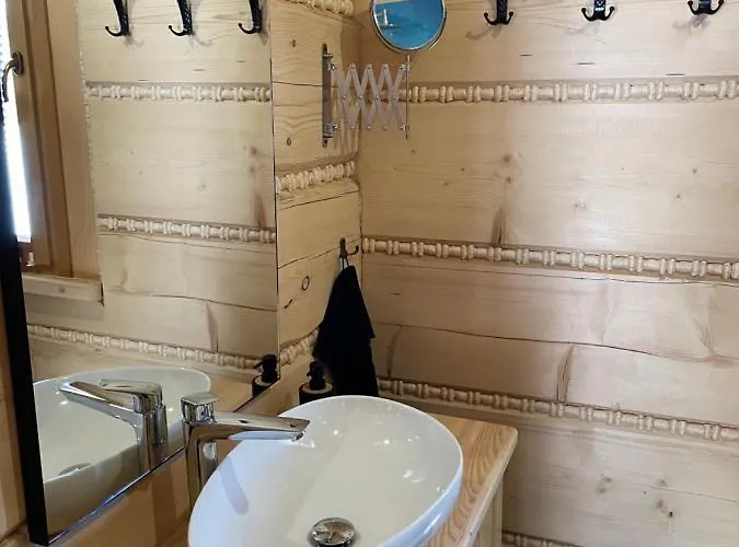 Jelen Niedzwiedz דירה *